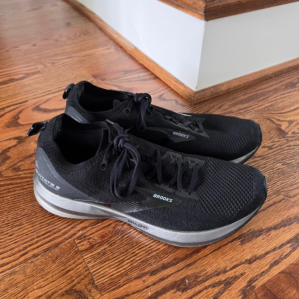 Brooks Levitate 3 Limited Edition Mens 11 Running Shoes Black Silver 1103251D071 - Picture 11 of 11